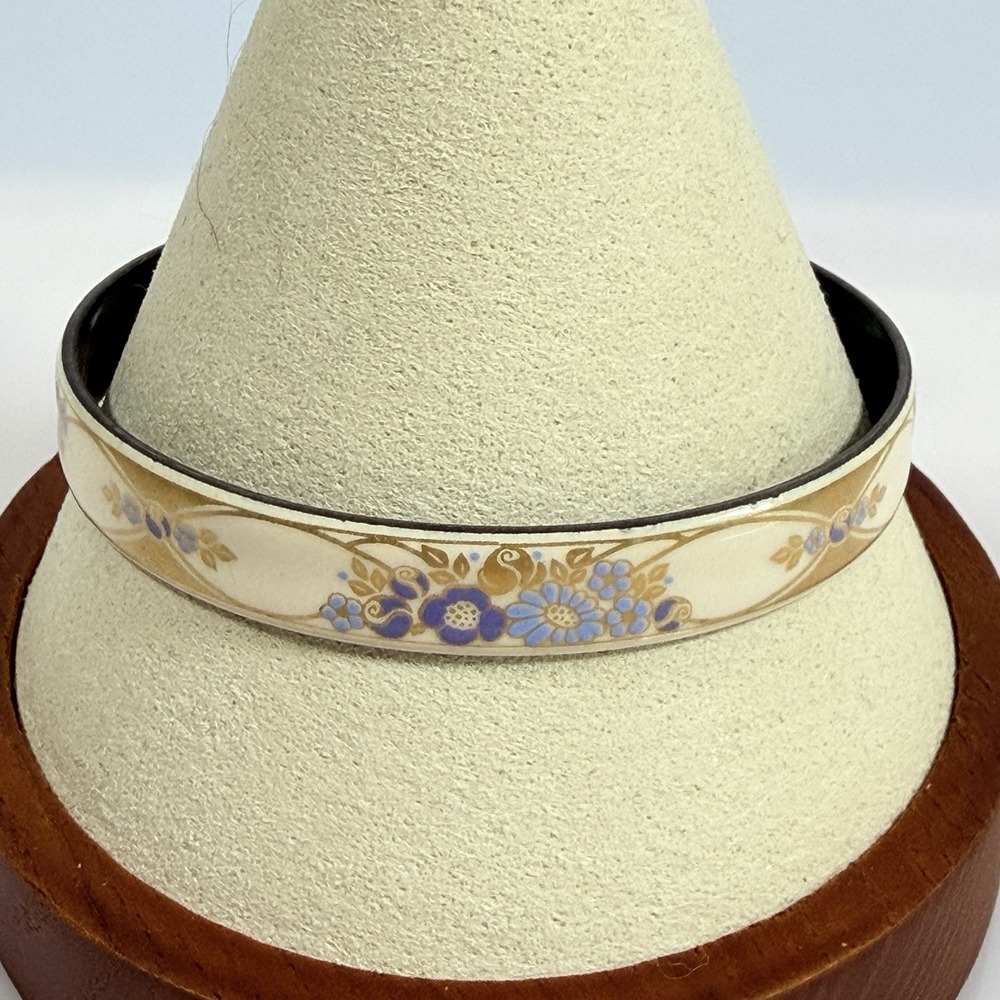 Michaela Frey Bangle Bracelet Vintage White & Gold Enamel Austria 7.5 in 1970s